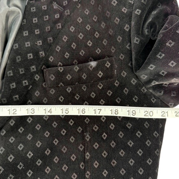 Marc Ecko Cut & Sew Mens Black Velvet Geometric Diamond Blazer Jacket Size M - Picture 6 of 11